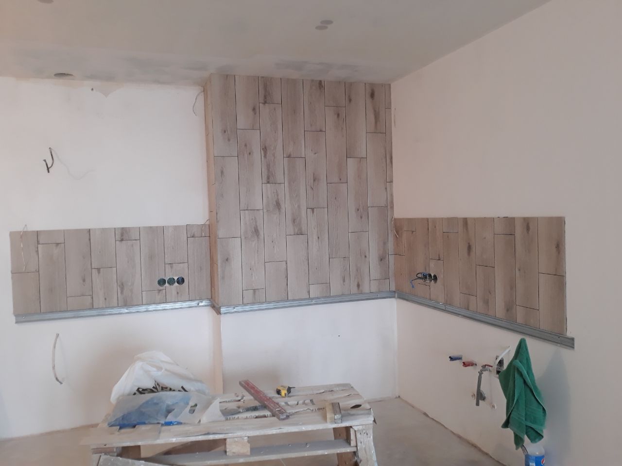 Плиточные работы в двухкомнатной квартире 67м² на ул. Донца