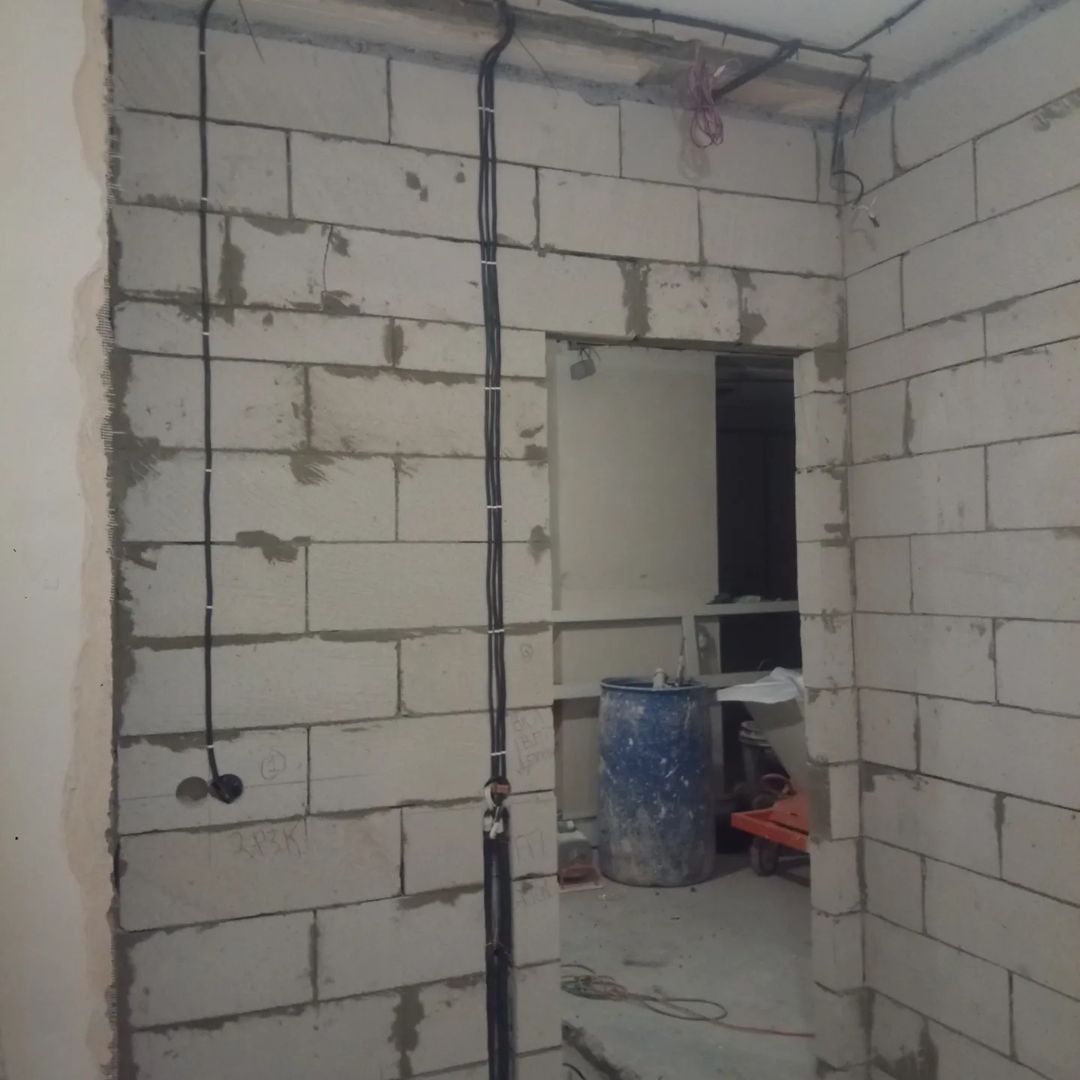 Электромонтаж в двухкомнатной квартире 67м2 на ул. Донца