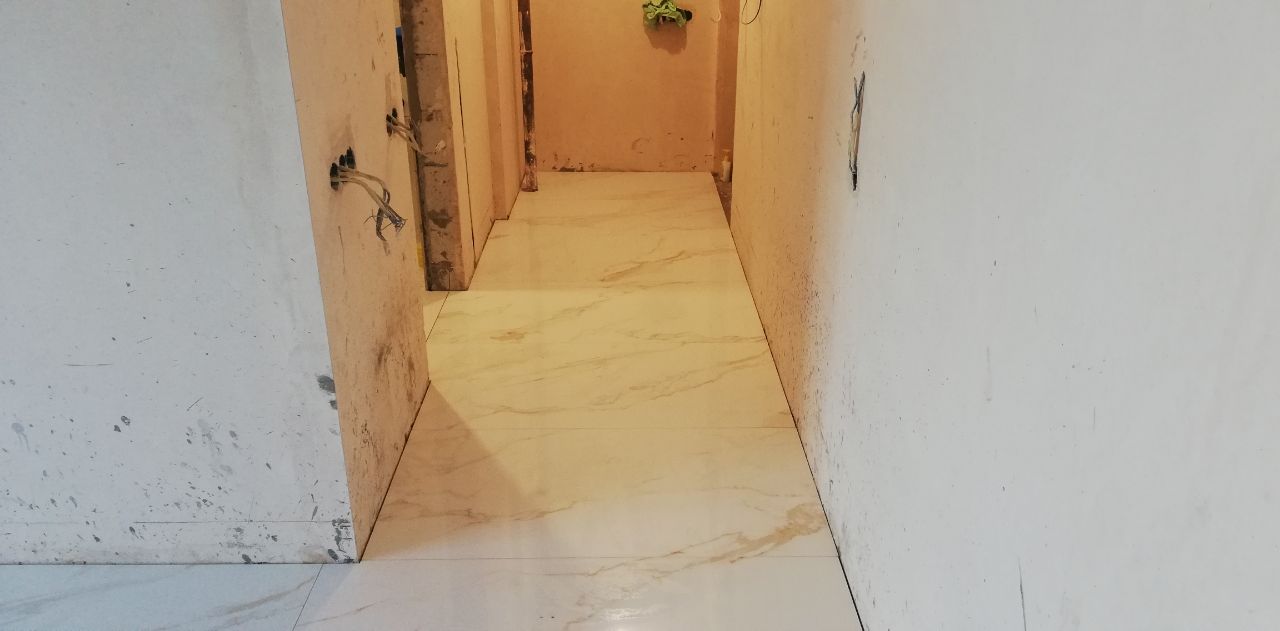 Плиточные работы в двухкомнатной квартире 67м​² на ул. Донца