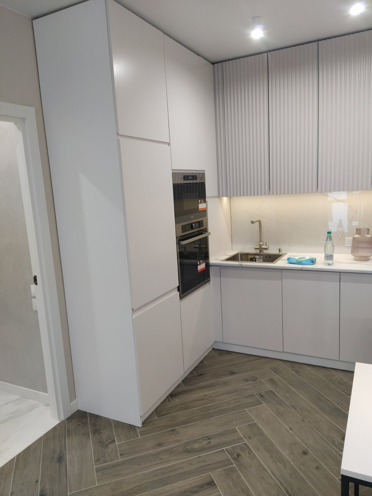 Плиточные работы в двухкомнатной квартире 74м² ЖК Комфорт-таун