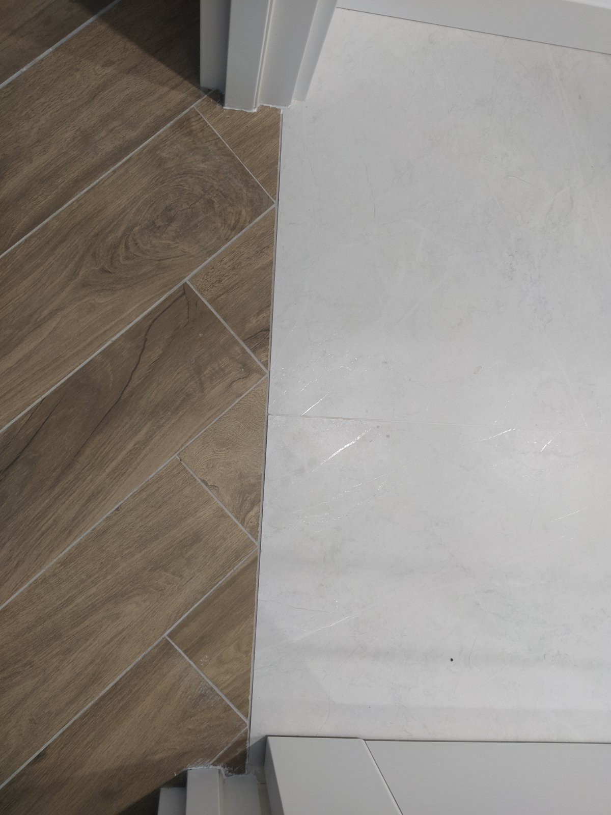 Плиточные работы в однокомнатной квартире 32,4м² ЖК Метрополис