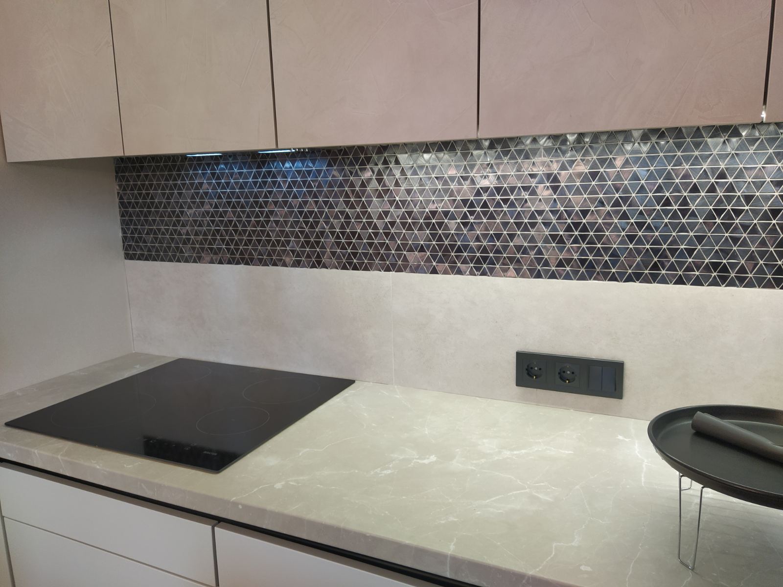 Плиточные работы в однокомнатной квартире 37м2 на ул. Антонова 35