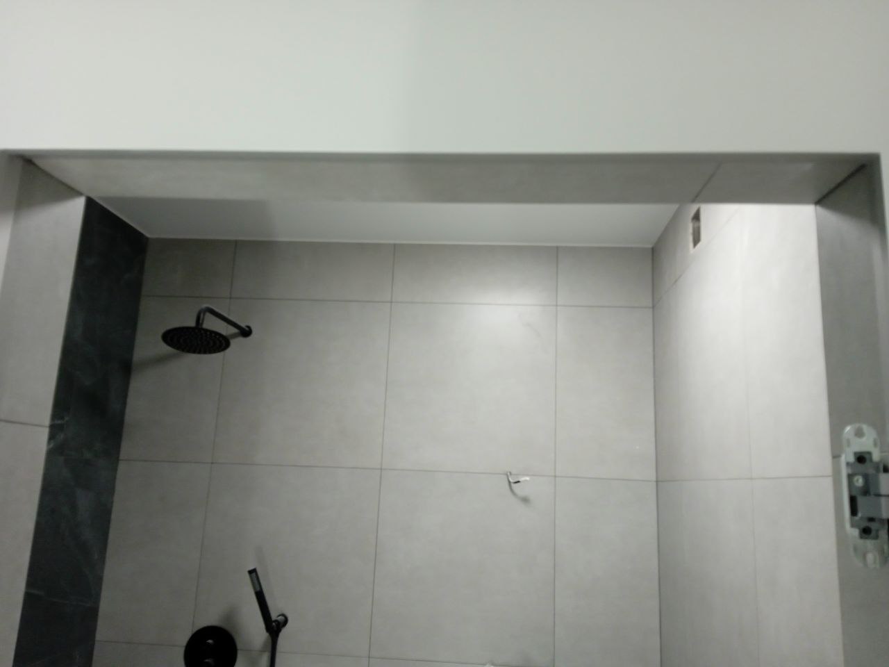 Плиточные работы в двухкомнатной квартире 74м² ЖК Комфорт-таун