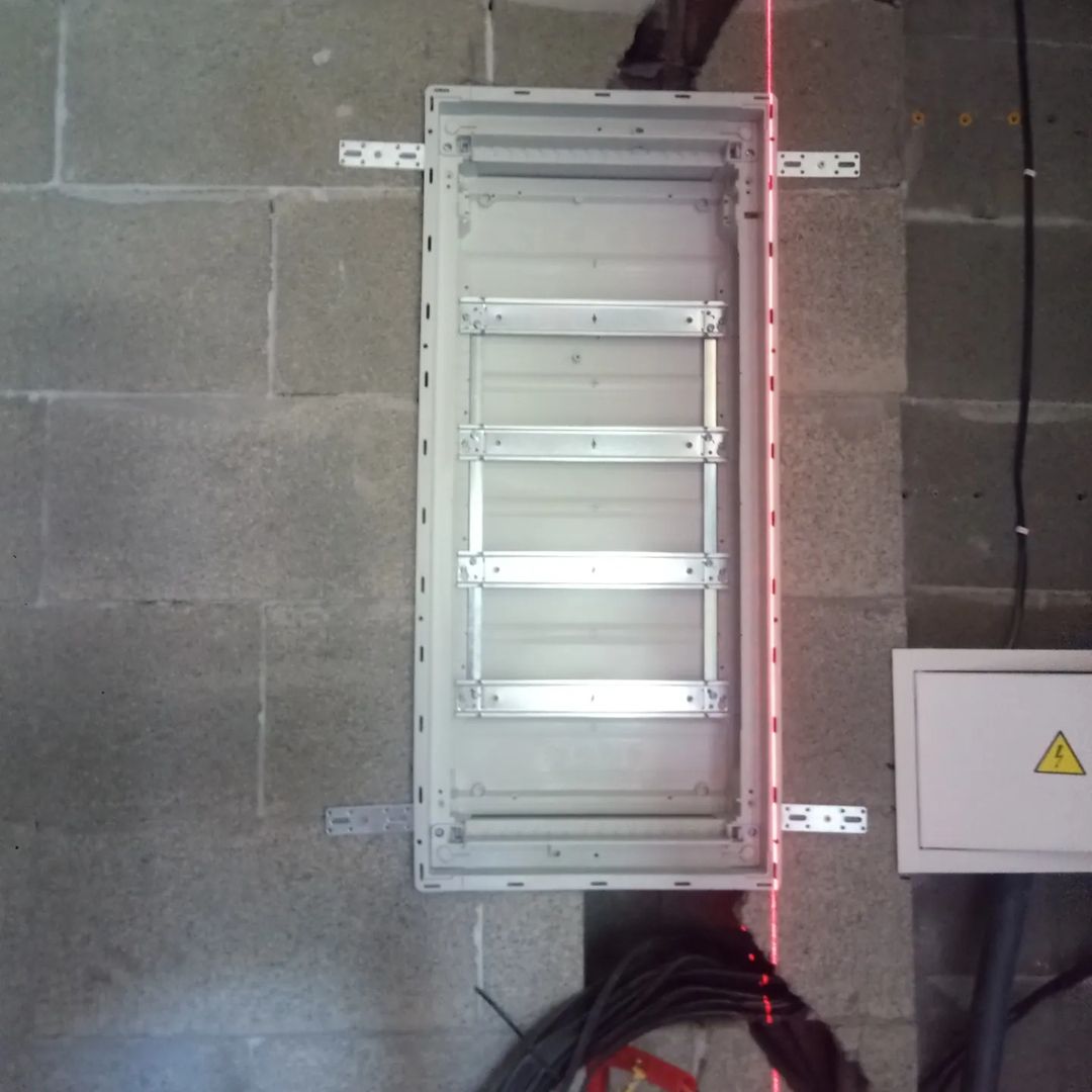 Электромонтаж в однокомнатной квартире 42м2 в ЖК Республика