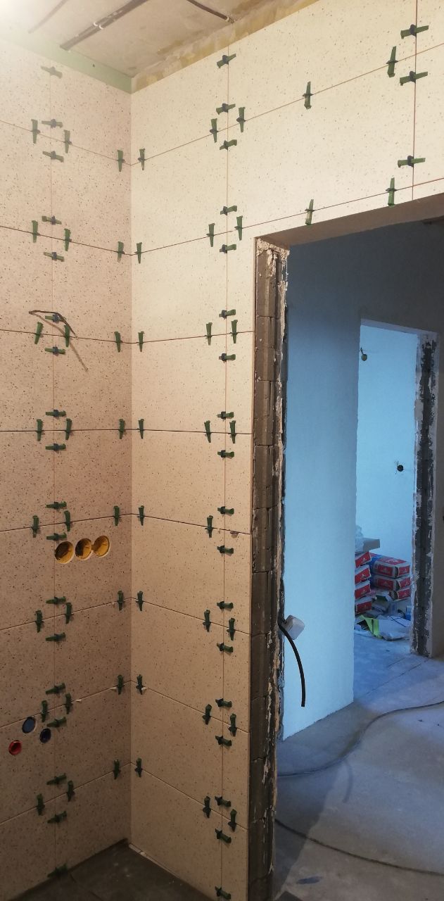 Плиточные работы в двухкомнатной квартире 67м² ул. Бажана