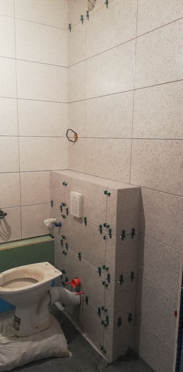 Плиточные работы в двухкомнатной квартире 67м² ул. Бажана