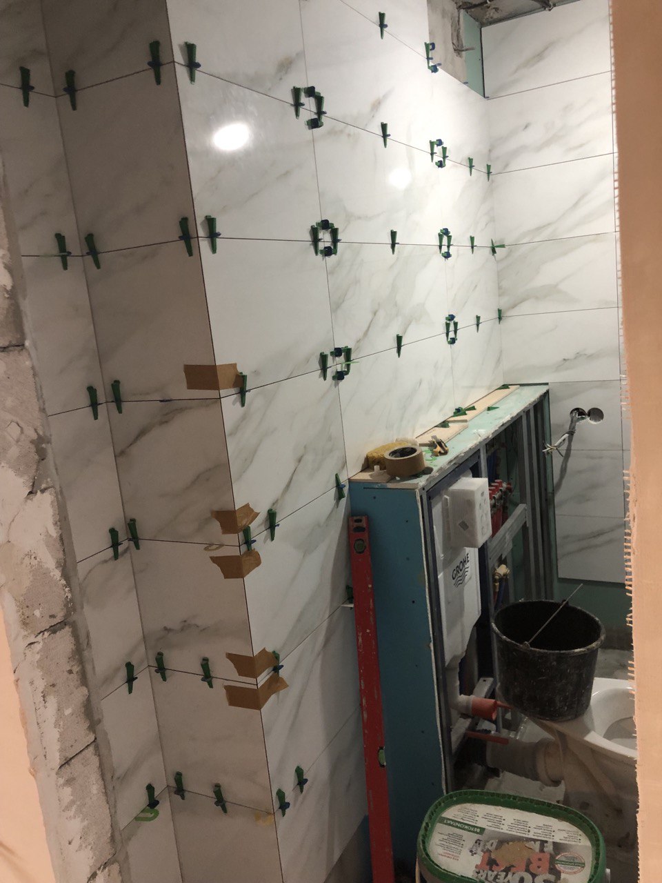 Плиточные работы в однокомнатной квартире 44м² ЖК River Stoun