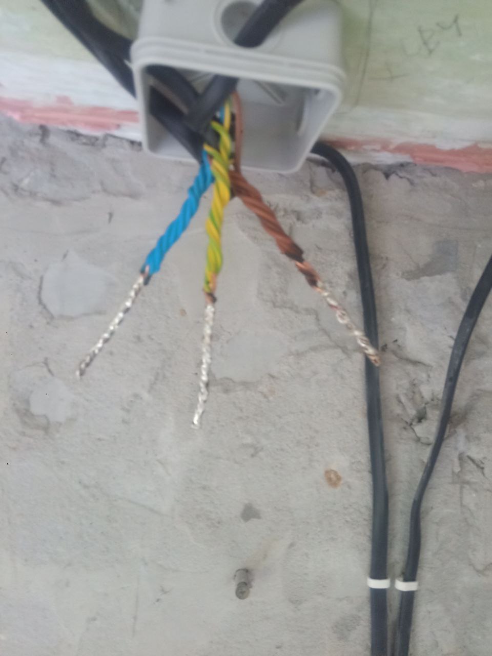 Электромонтаж в однокомнатной квартире 28м2 ул. Голосіївська